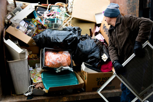 Best Yard Cleanup Services  in Poquonock Bridge, CT